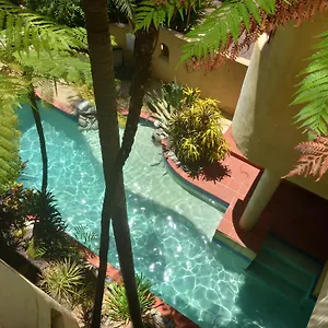 https://seascape-holidays-villa-on-macrossan.queenslandhotels.net