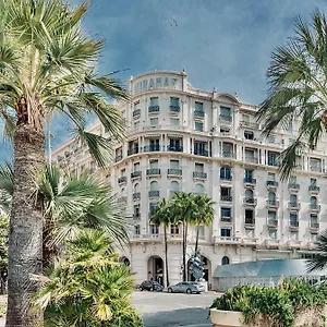 https://superbe-studio-au-mythique-palais-miramar.fr-provencehotel.com
